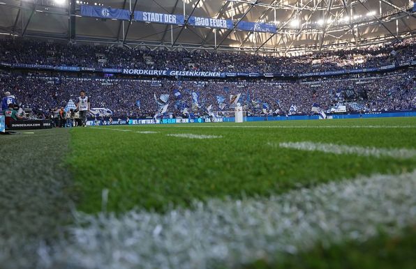 Schalke 04: S04 kürzt Gelder - SFCV auf Sponsorensuche