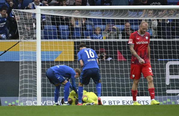 Hängende Köpfe bei Philipp Hofmann und dem VfL Bochum.