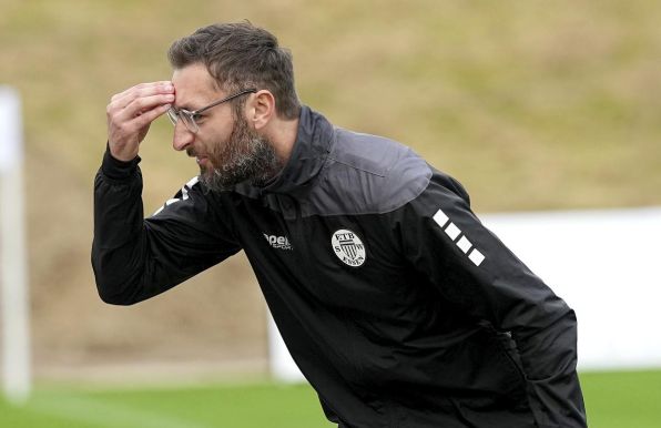 Damian Apfeld, Trainer von  ETB Schwarz-Weiß Essen.