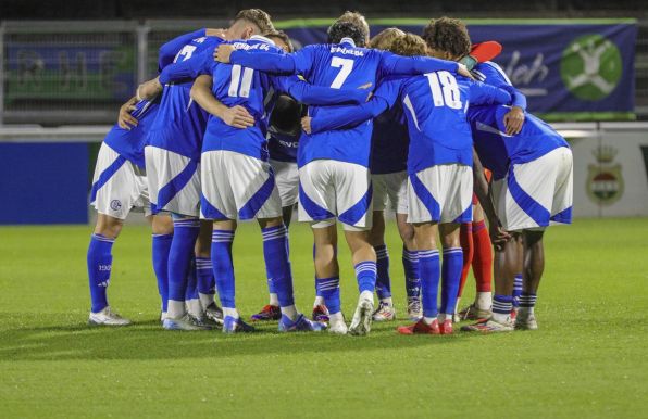 Die Schalker U23 im Parkstadion.