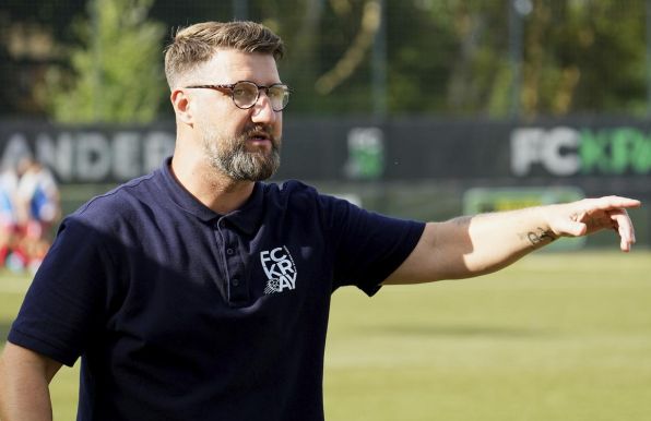 Bartosz Maslon, Trainer vom FC Kray.