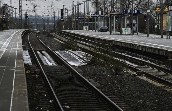 Rot-Weiss Essen: Zug-Angriff in Rostock - ein Reisender zog die Notbremse