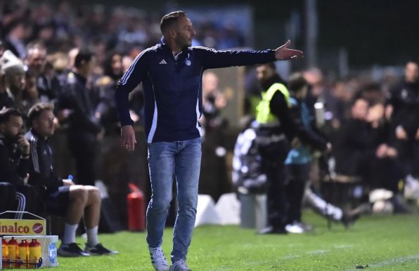 Dietmar Hirsch gewann mit dem MSV beim 1. FC Bocholt. 