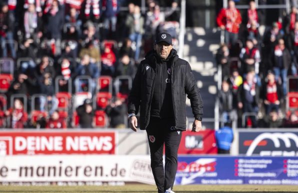 Claus-Dieter Wollitz, Trainer des FC Energie Cottbus.