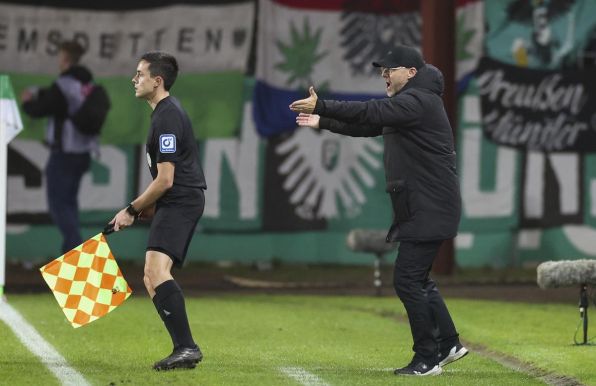 Sascha Hildmann, Trainer von Preußen Münster, freute sich über den ersten Heimsieg der Saison.