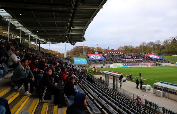 Der WSV verlor das Spiel gegen den KFC Uerdingen, kann eventuell trotzdem mit den drei Zählern planen. 